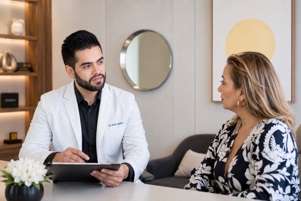Medical consultation with Dr. Medina